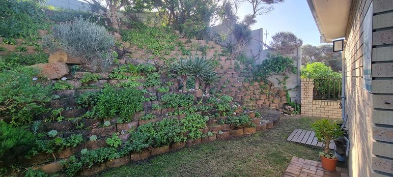 3 Bedroom Property for Sale in Pienaarstrand Western Cape